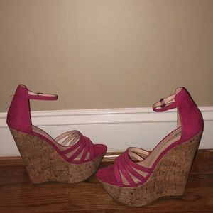 pink wedges